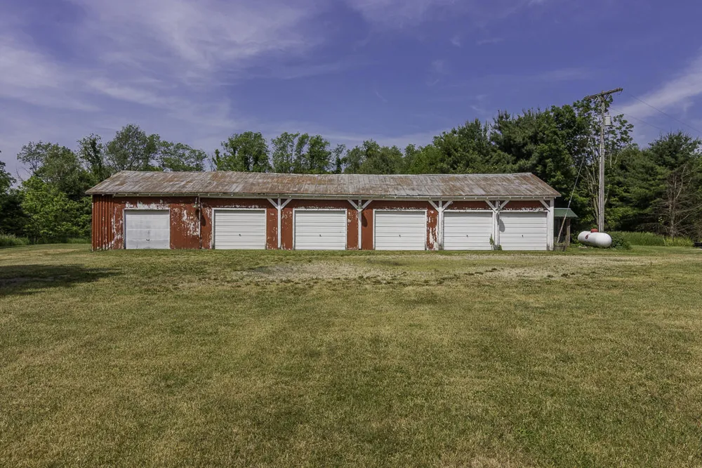 11481 Cressey Road Plainwell, MI 49080