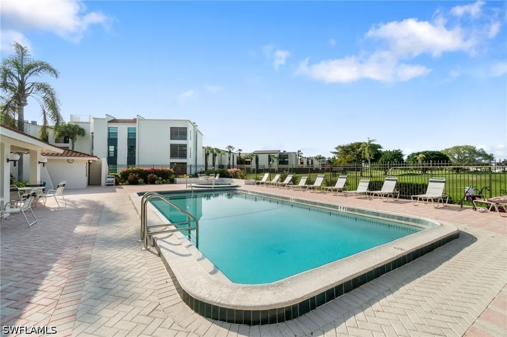 Boca Ciega Drive #208 Naples, FL 34112