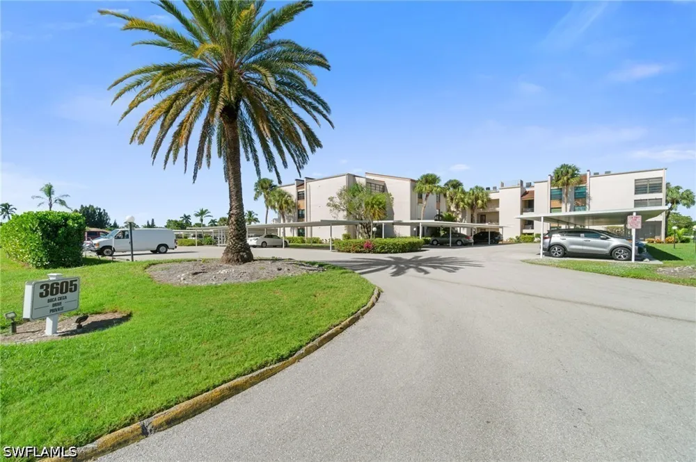 Boca Ciega Drive #208 Naples, FL 34112