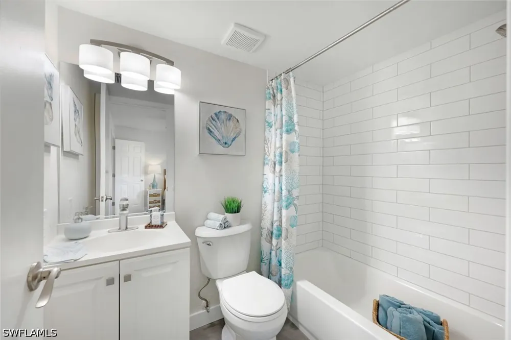 Boca Ciega Drive #208 Naples, FL 34112