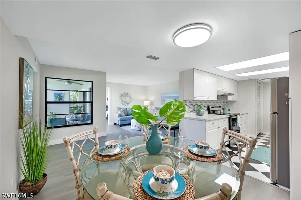 Boca Ciega Drive #208 Naples, FL 34112