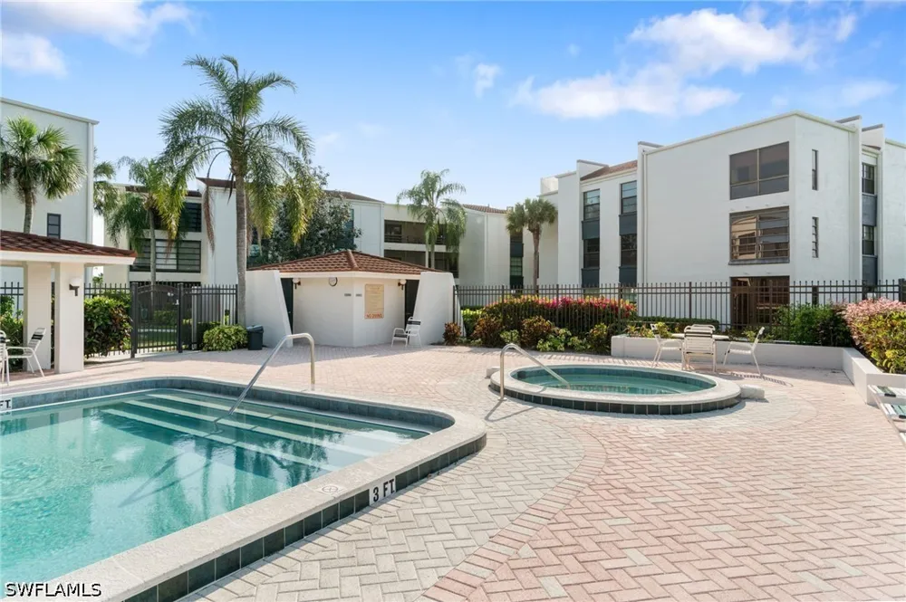 Boca Ciega Drive #208 Naples, FL 34112