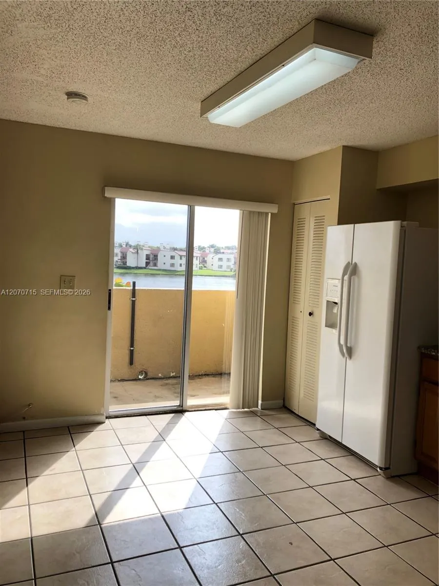 14902 SW 82nd Ln #13-206 Miami, FL 33193