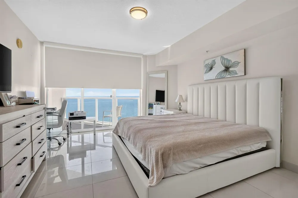 16699 Collins Avenue #3509 Sunny Isles Beach, FL 33160