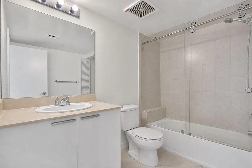 16699 Collins Avenue #3509 Sunny Isles Beach, FL 33160