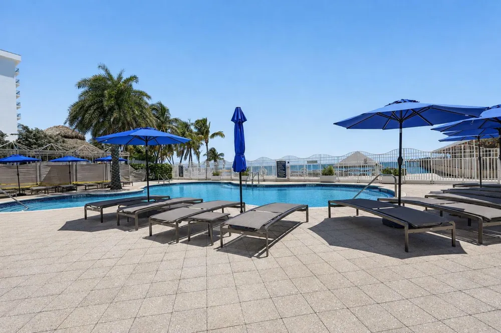 16699 Collins Avenue #3509 Sunny Isles Beach, FL 33160