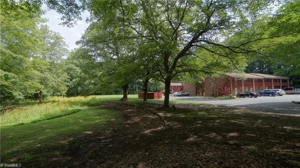 3300 Starlight Drive #01 Winston-Salem, NC 27107