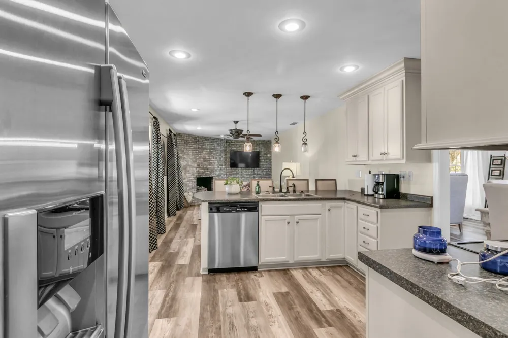1923 White Oak Dr Paris, TN 38242