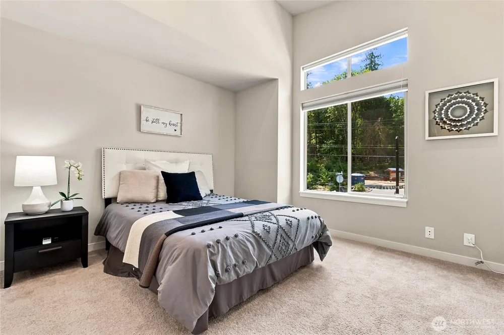 1946 Newport Way NW #16 Issaquah, WA 98027