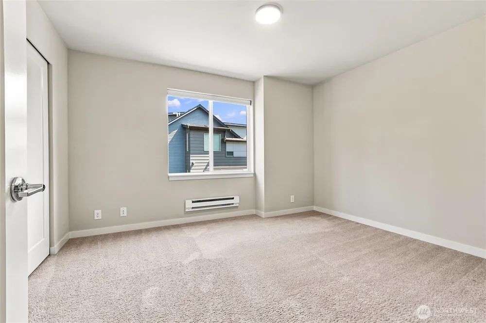 1946 Newport Way NW #16 Issaquah, WA 98027
