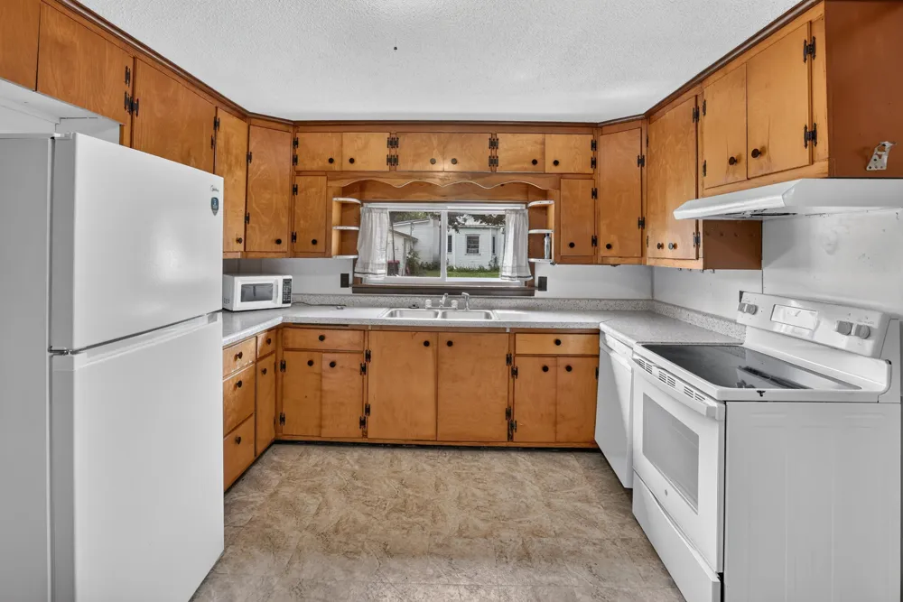 314 Decalb Street Reed City City, MI 49677