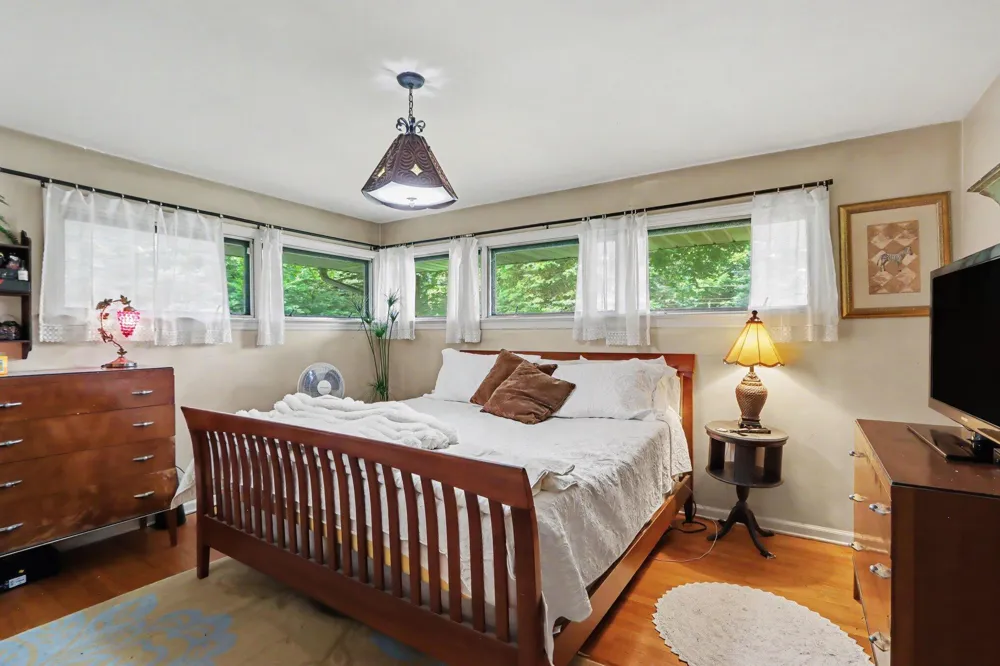 4309 Sunnybrook Drive Kalamazoo City, MI 49008