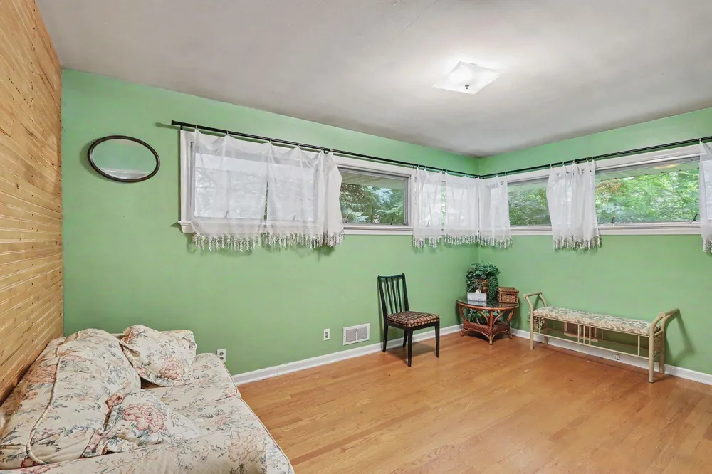 4309 Sunnybrook Drive Kalamazoo City, MI 49008
