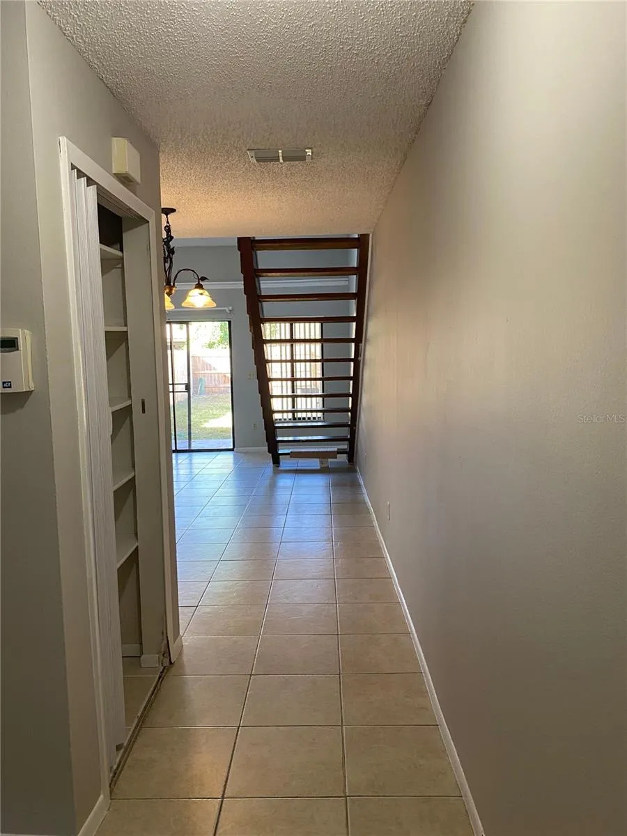 2738 HUNT CLUB LANE Orlando, FL 32826