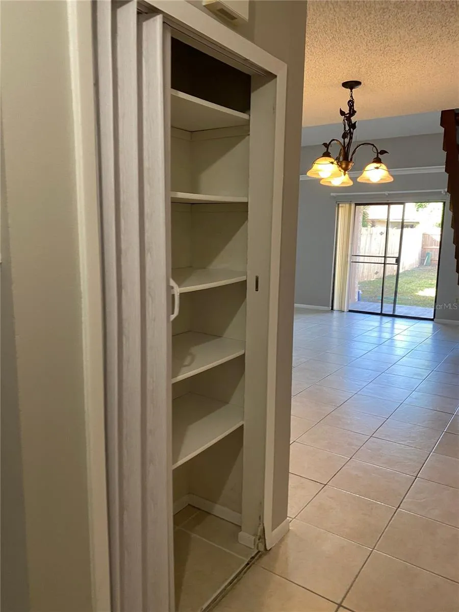 2738 HUNT CLUB LANE Orlando, FL 32826