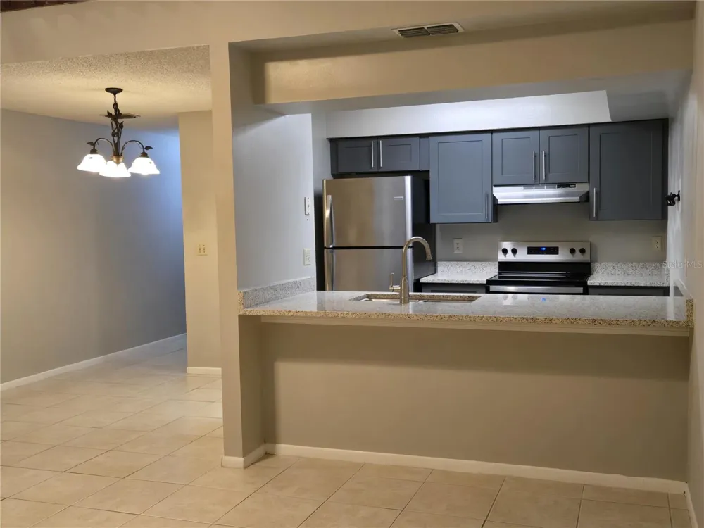 2738 HUNT CLUB LANE Orlando, FL 32826