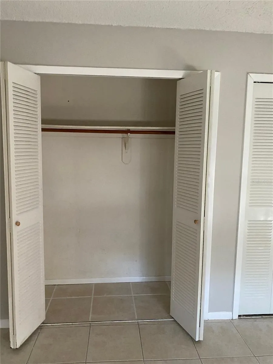 2738 HUNT CLUB LANE Orlando, FL 32826