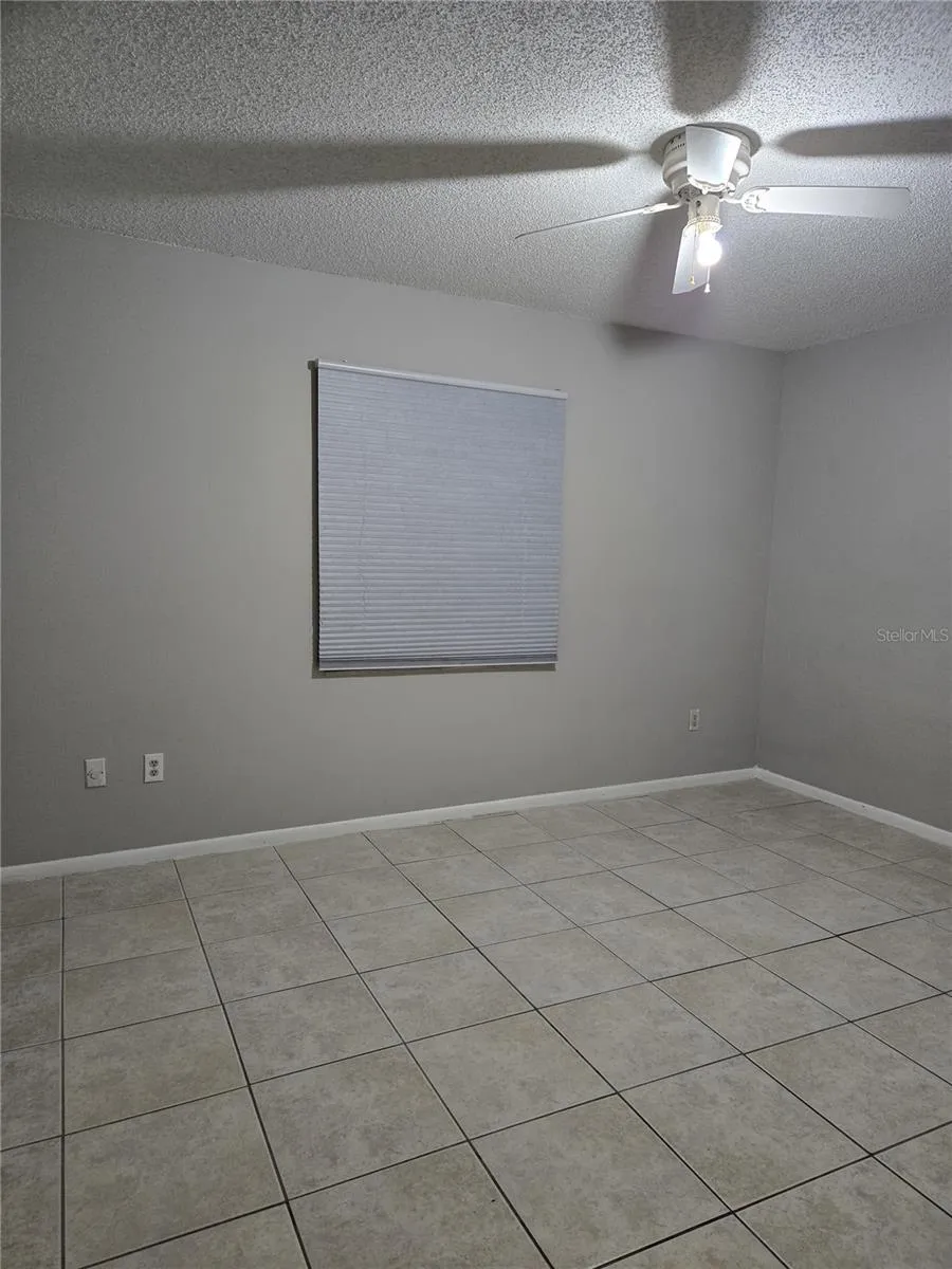 2738 HUNT CLUB LANE Orlando, FL 32826