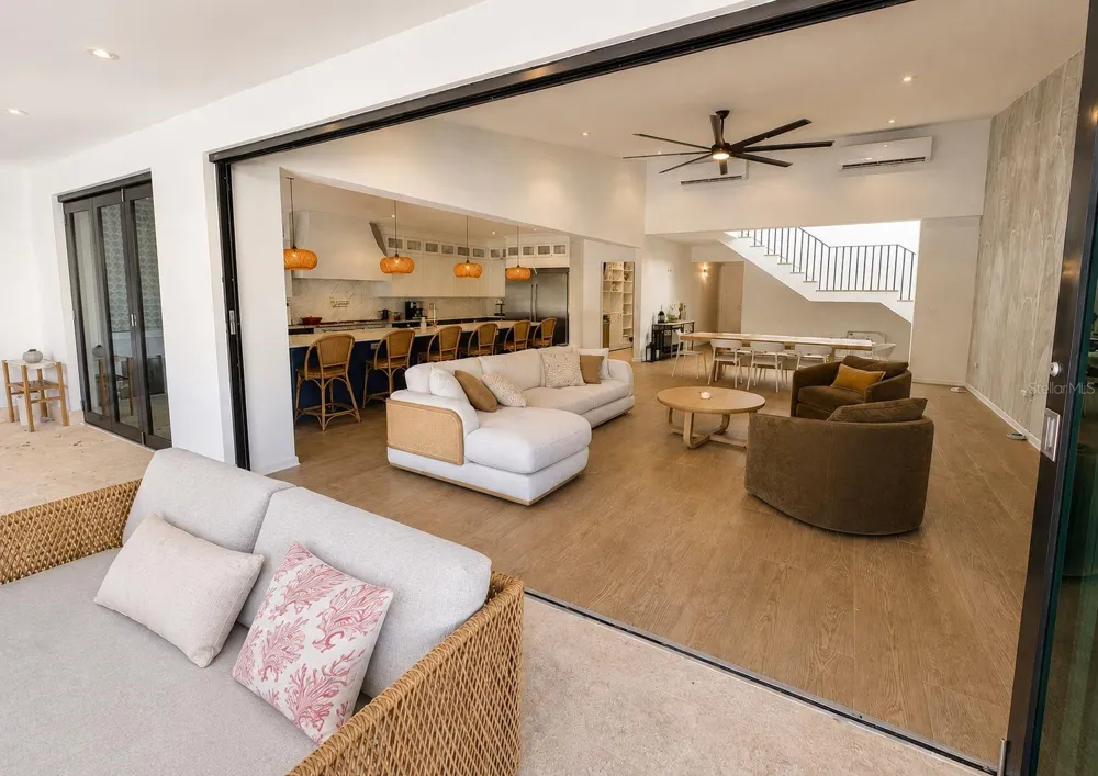 60 SOLDADO SERRANO San Juan, PR 00911