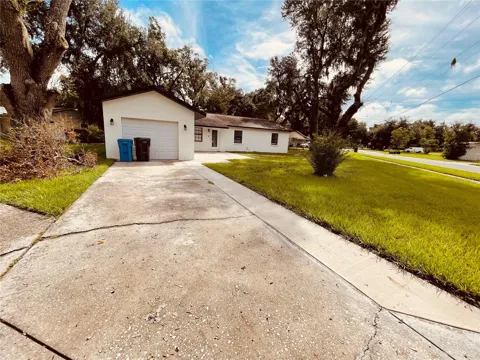 3210 LAUREL LANE
