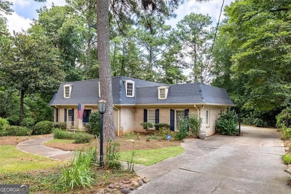 2123 Mountain Creek DR Smoke Rise, GA 30087
