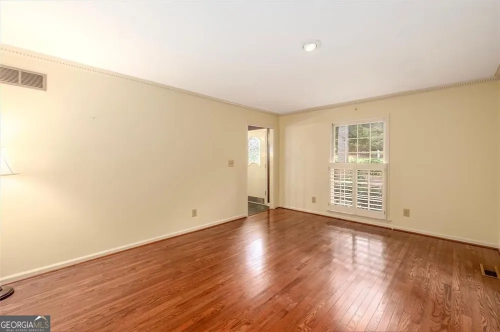 2123 Mountain Creek DR Smoke Rise, GA 30087
