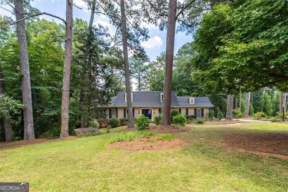 2123 Mountain Creek DR Smoke Rise, GA 30087