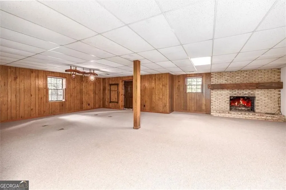 2123 Mountain Creek DR Smoke Rise, GA 30087