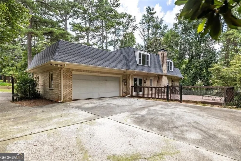 2123 Mountain Creek DR Smoke Rise, GA 30087