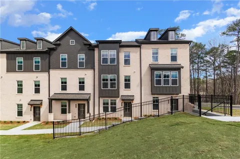 2814 Daybreak Lane