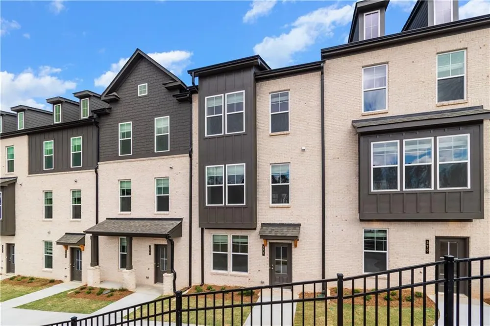 2814 Daybreak Lane Newnan, GA 30265