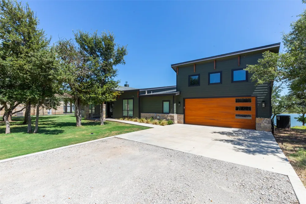 632 Oak Point Drive May, TX 76857