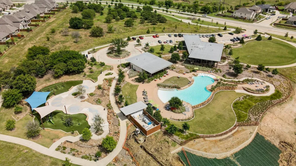 1605 Tanglewood Trail Northlake, TX 76226