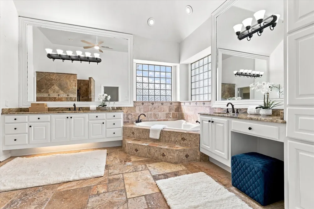 220 Meadow Lake Court Double Oak, TX 75077