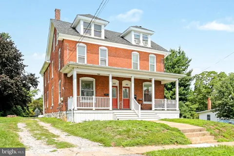 145 15TH STREET