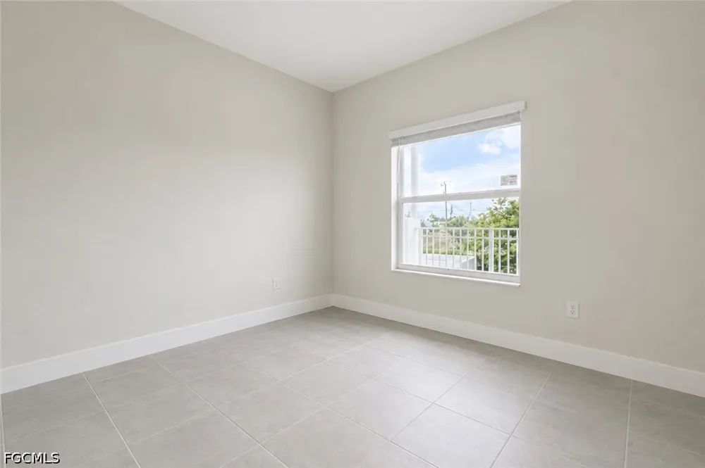 SW 8th Place #204 Cape Coral, FL 33914