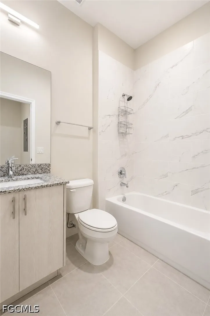 SW 8th Place #204 Cape Coral, FL 33914