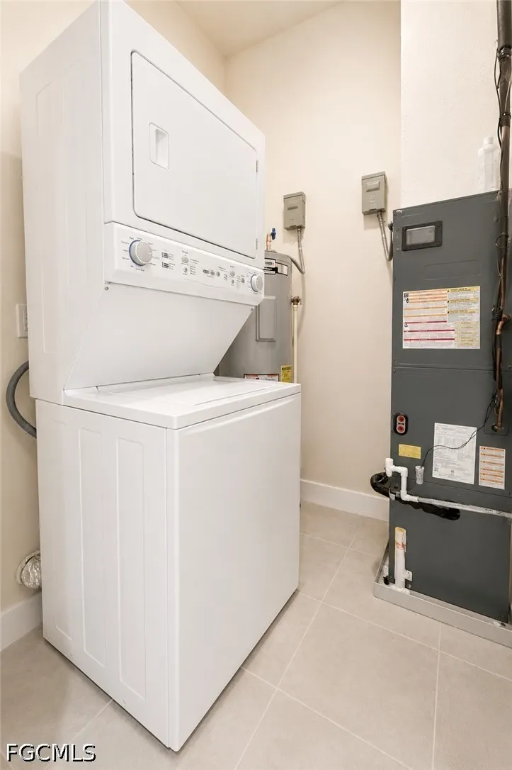 SW 8th Place #204 Cape Coral, FL 33914