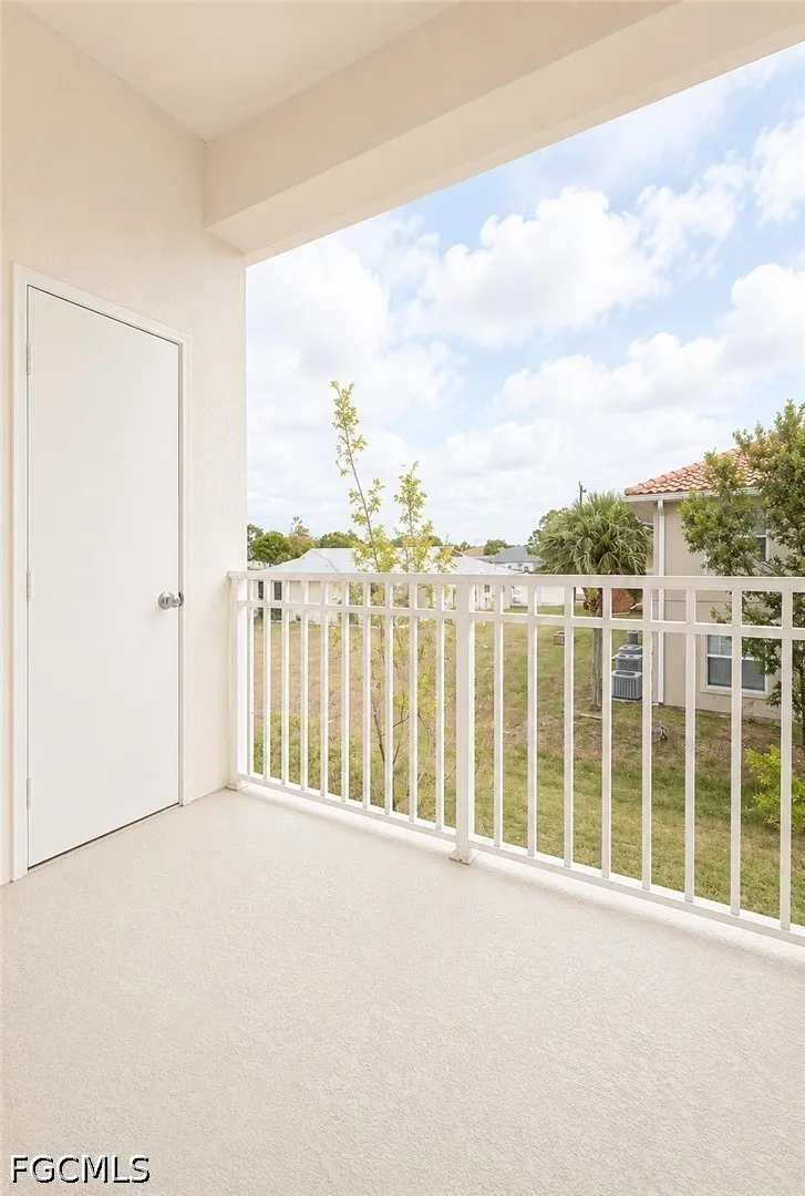 SW 8th Place #204 Cape Coral, FL 33914