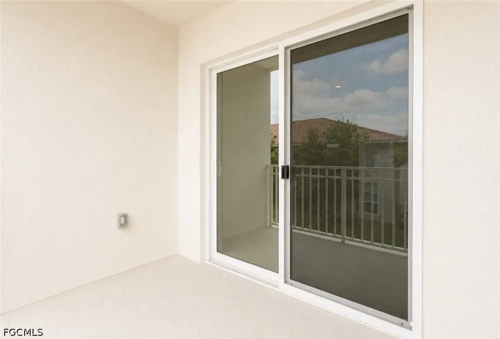 SW 8th Place #204 Cape Coral, FL 33914