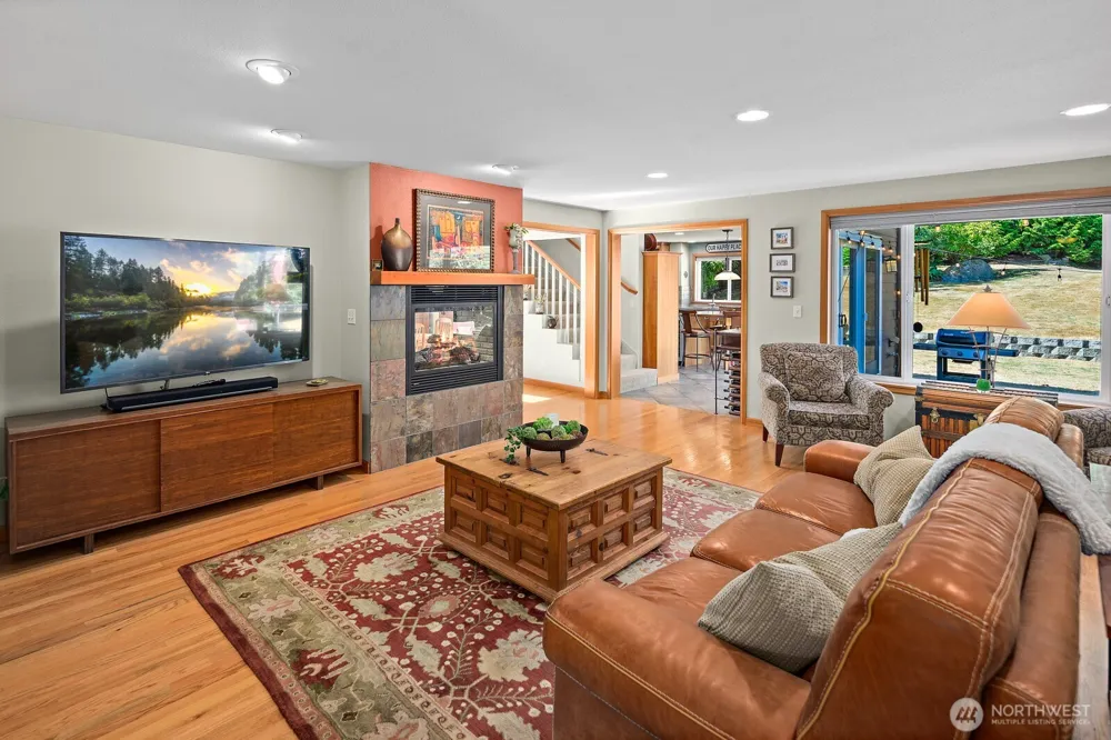4529 168th Avenue SE Bellevue, WA 98006