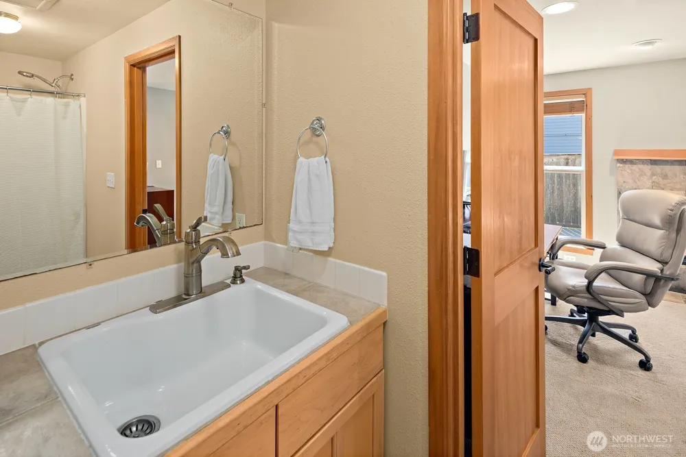 4529 168th Avenue SE Bellevue, WA 98006