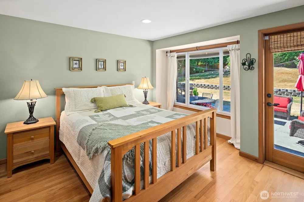 4529 168th Avenue SE Bellevue, WA 98006