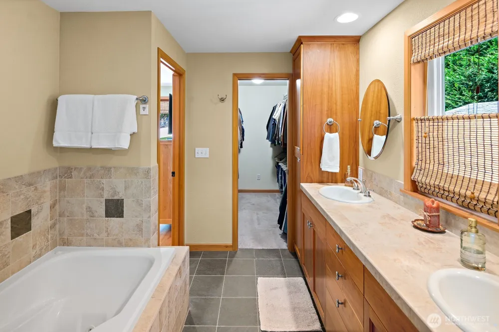 4529 168th Avenue SE Bellevue, WA 98006
