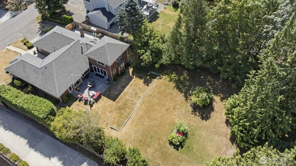 4529 168th Avenue SE Bellevue, WA 98006