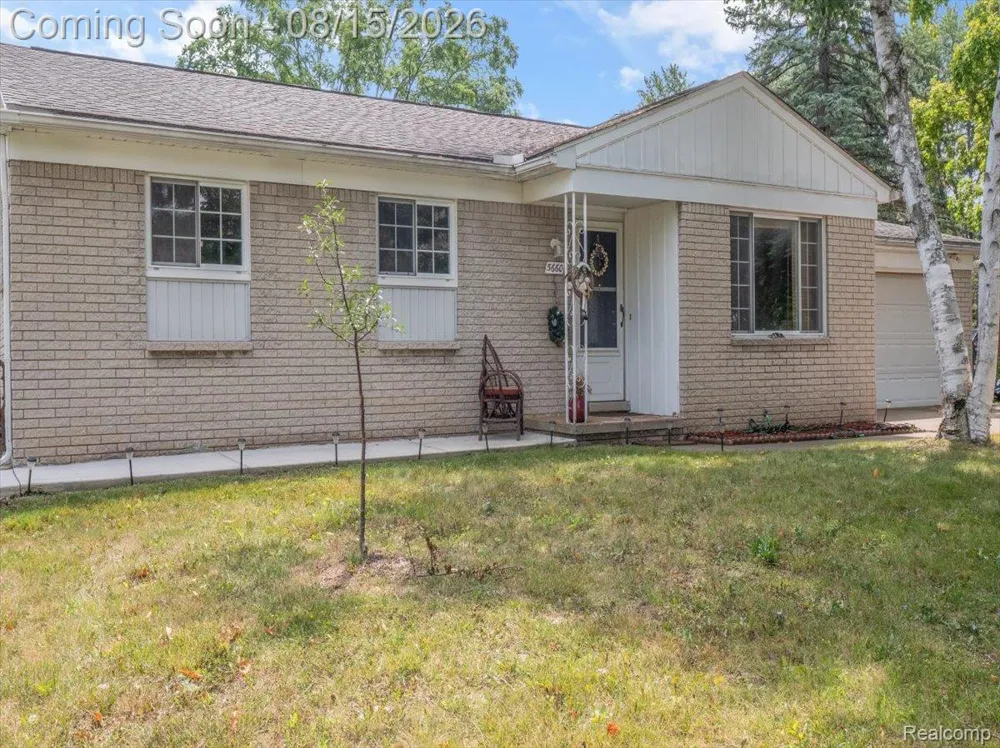 5660 Wright Drive Troy City, MI 48098