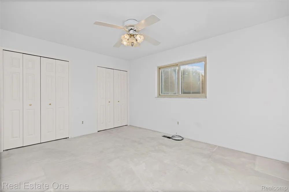 20640 Palm Meadow Drive Clinton Charter Township, MI 48036