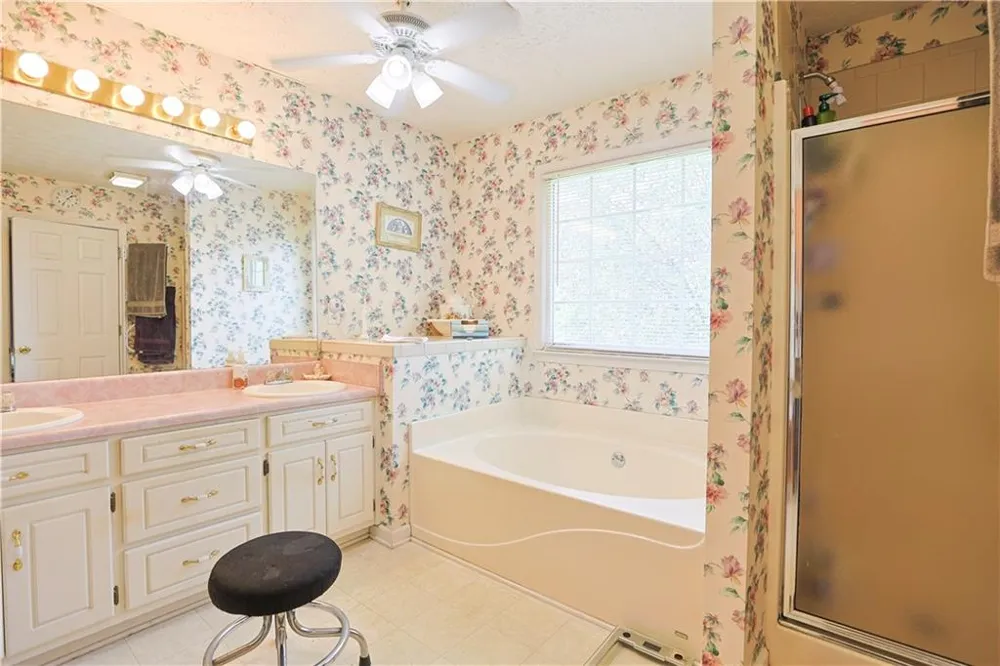 2015 Harfield Ct Bethlehem, GA 30620