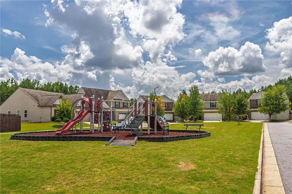 460 Meadowbend Circle Athens, GA 30606