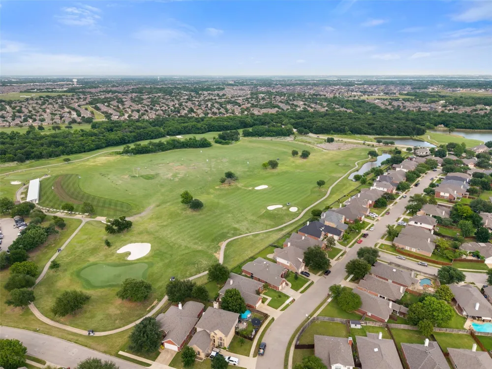 5912 Crestberry Lane Sachse, TX 75048